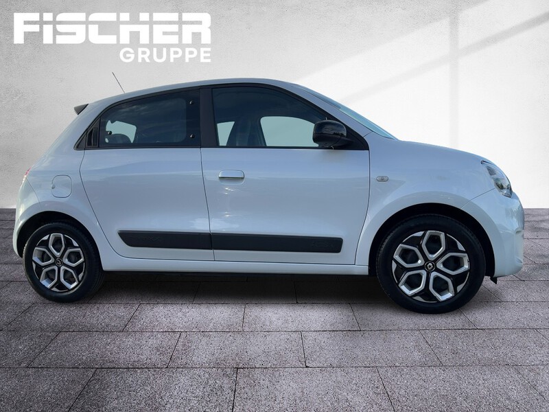 Fahrzeugabbildung Twingo SHZ Kamera Navi Bild 5 von 16
