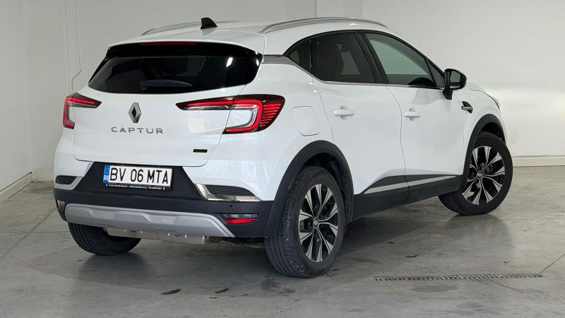 RENAULT Captur 2023 — imagine 45