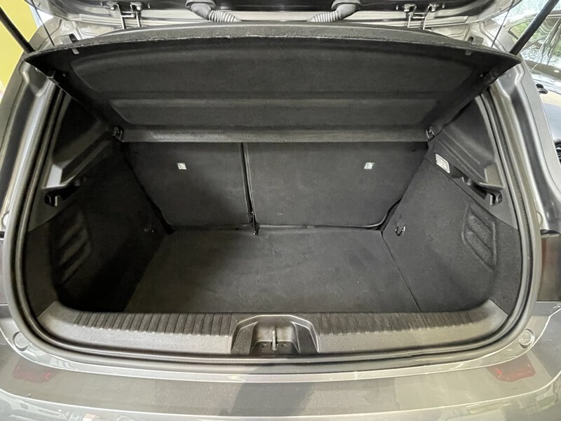Fahrzeugabbildung Clio EVOLUTION TCe 90 PS X-tronic Bild 25 von 49