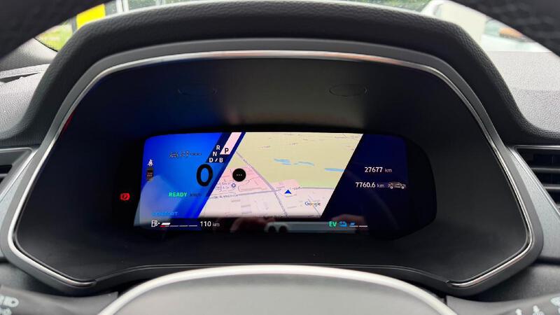 Fahrzeugabbildung Symbioz Full Hybrid E-Tech Bild 11 von 15