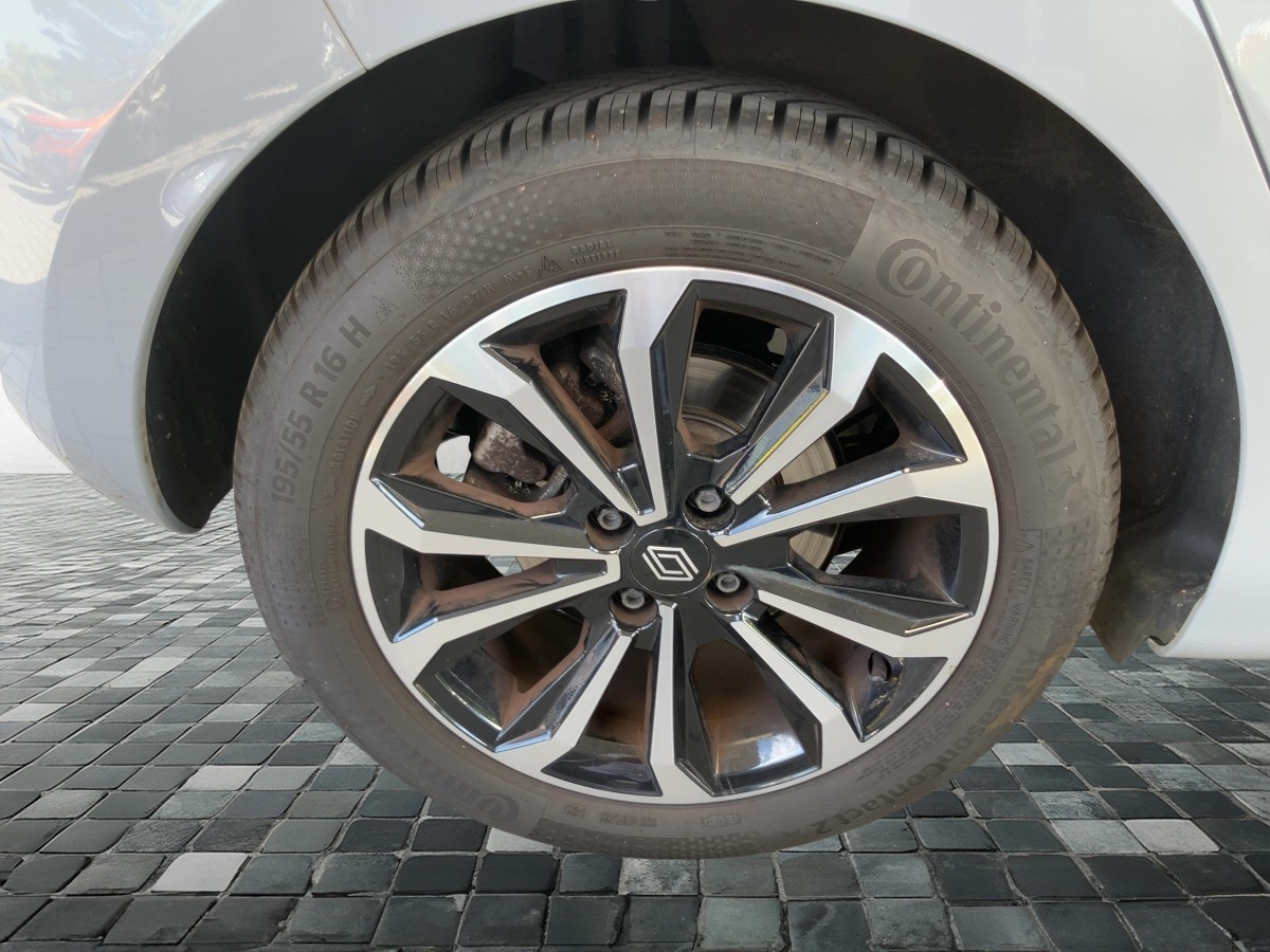 Renault Clio – Bild 11