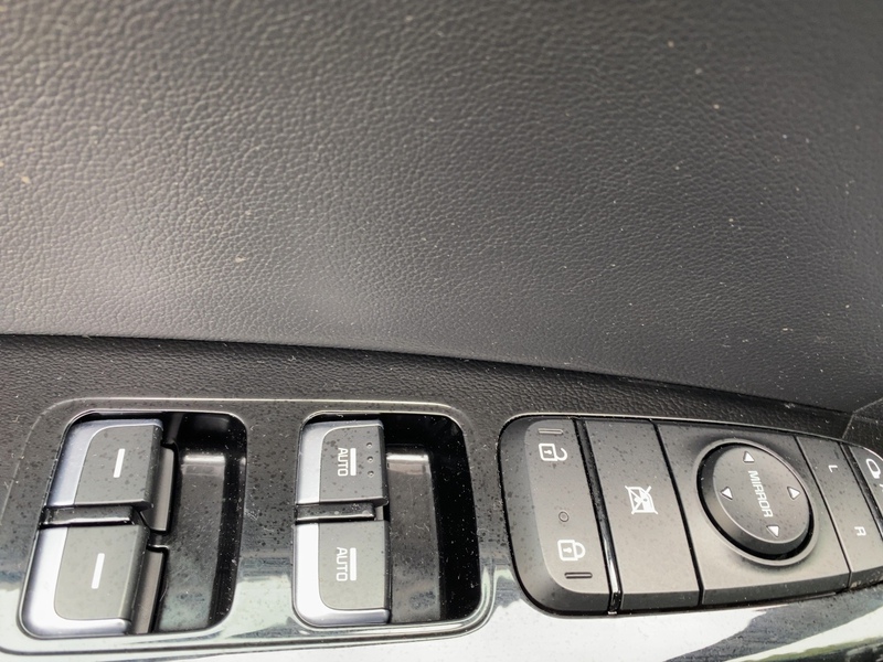 Fahrzeugabbildung Sportage GT Line 4WD 2.0L 185PS Bild 13 von 20