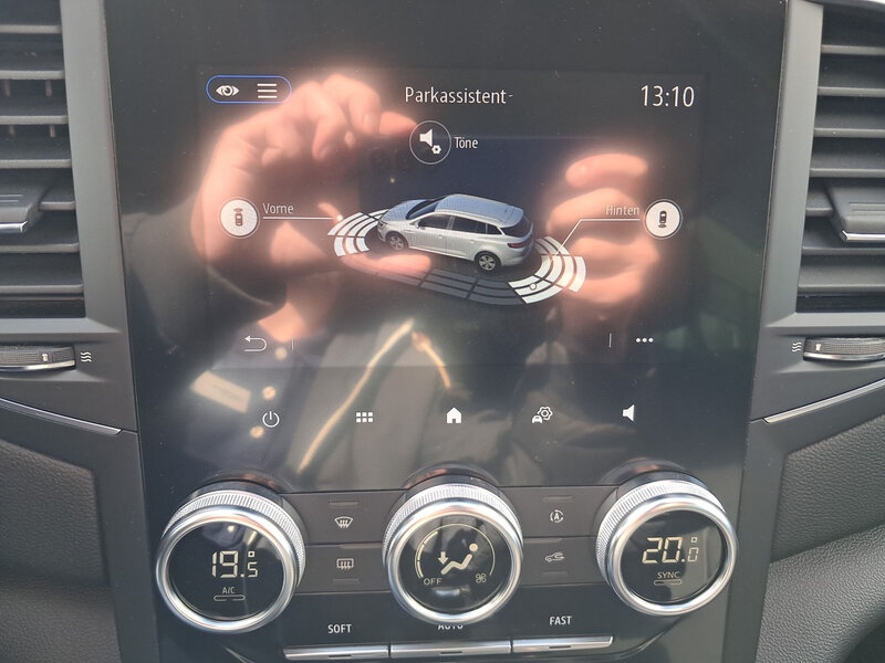 Fahrzeugabbildung Megane PDC SHZ Navi Bild 19 von 19