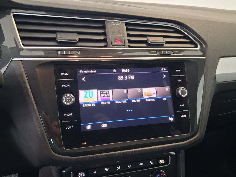VOLKSWAGEN Tiguan 2020 — imagine 20