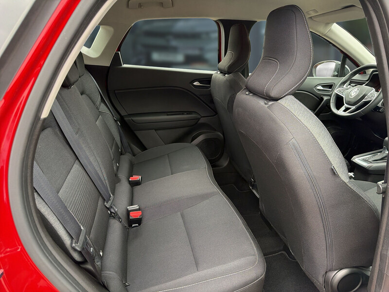 Fahrzeugabbildung Captur II 1.3 TCe 140 Zen Bild 17 von 22