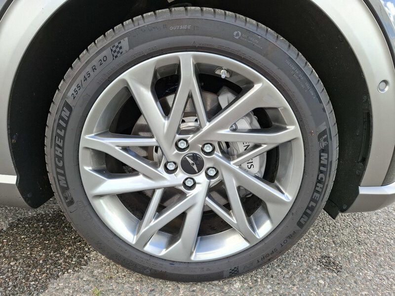 Genesis GV60