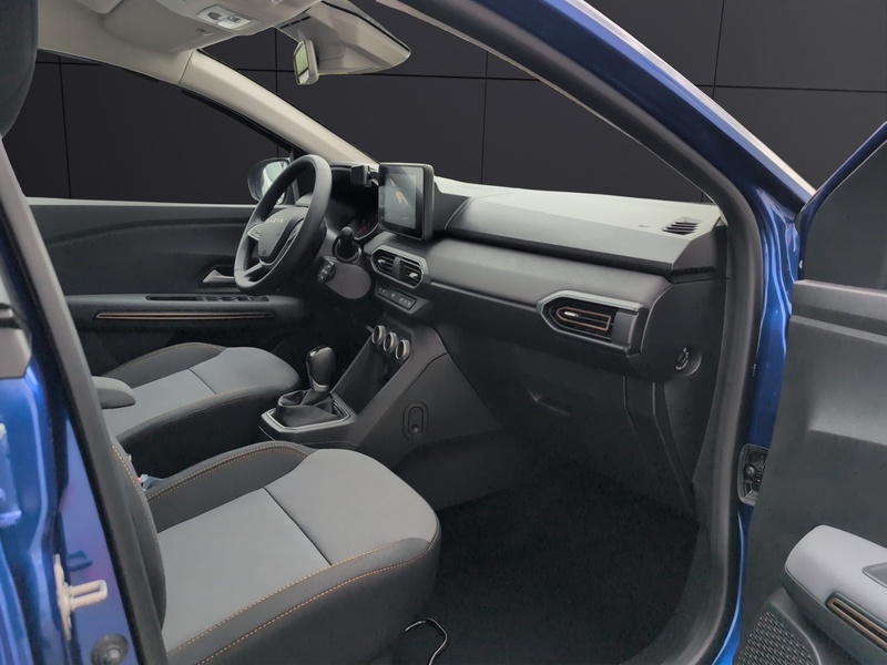 Fahrzeugabbildung Sandero Automatik Sitzheizung Navi Rückfahrkamera Bild 6 von 15