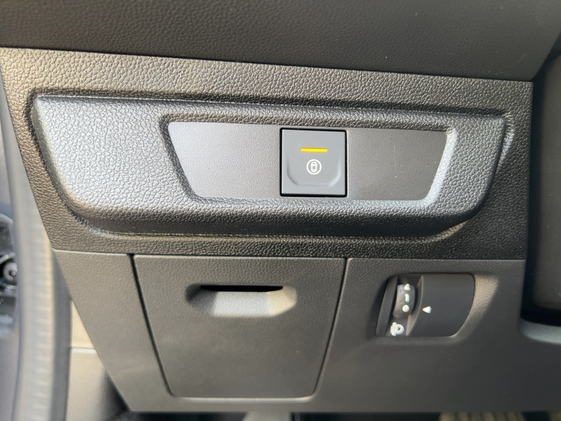 Fahrzeugabbildung Jogger Extreme+ HYBRID 140 7-Sitzer Bild 20 von 23