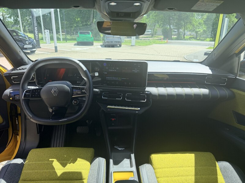 Fahrzeugabbildung R 5 150 Comfort Bild 8 von 9