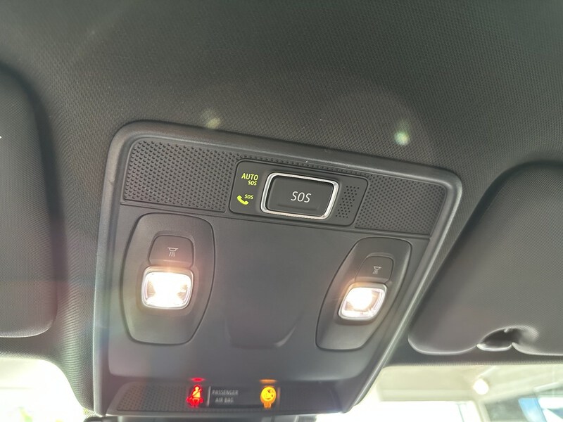 Fahrzeugabbildung Clio LUTECIA TCe 90 Bild 49 von 50