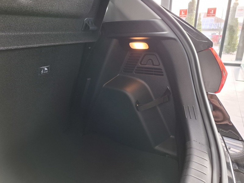 Fahrzeugabbildung i20 FL (MY25) 1.0 T-GDI (100 PS) 6-MT 2WD Select Bild 11 von 39