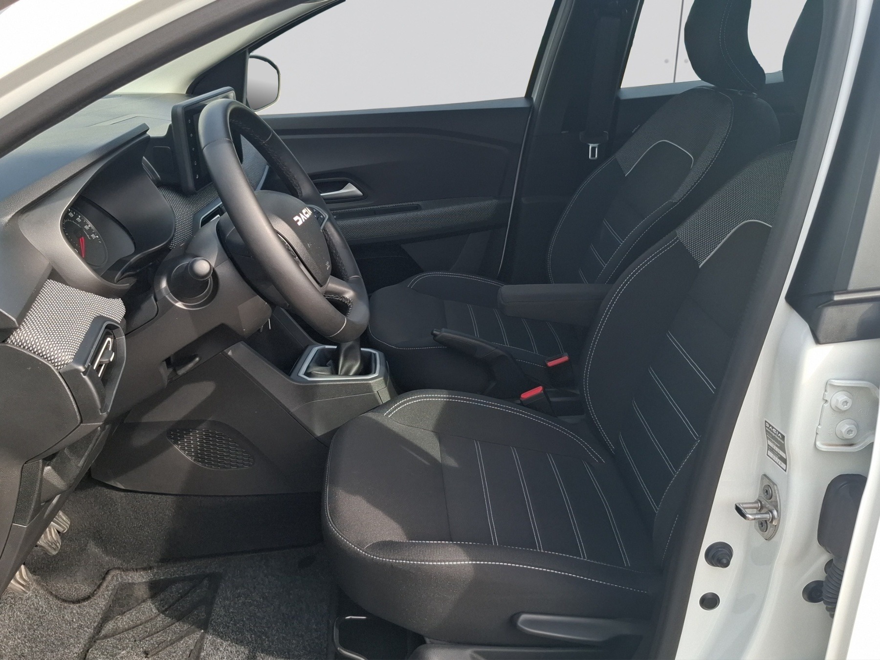 Dacia Sandero – Bild 11