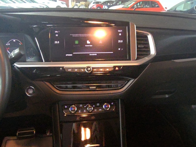 Fahrzeugabbildung Grandland X GS 1.2T Automatik Navi Bild 14 von 19