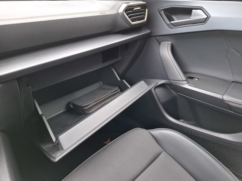 Fahrzeugabbildung Formentor VZ 2.0 TSI 4Drive (310 PS) 7-Gang-DSG Bild 34 von 49