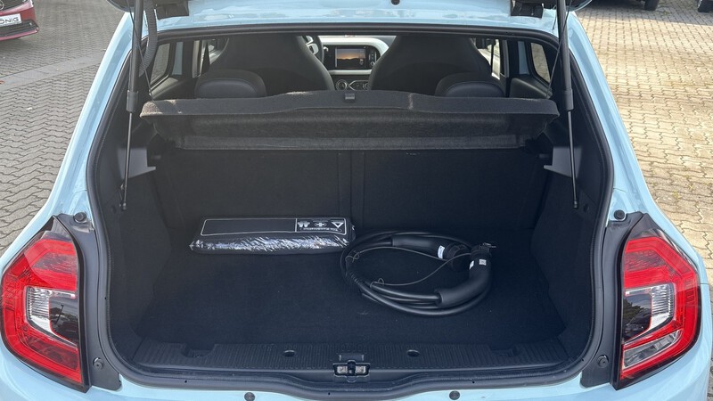 Fahrzeugabbildung Twingo E-Tech 100% elektrisch Bild 7 von 17