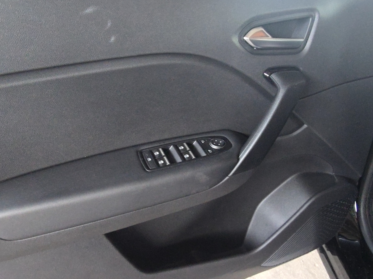 Renault Captur – Bild 17