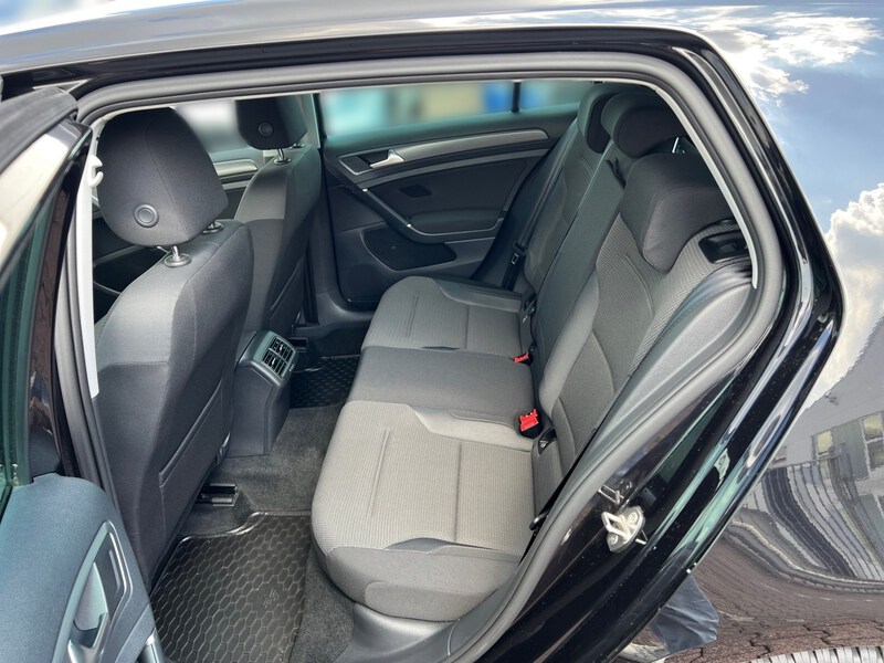 VW Golf