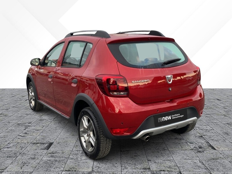 Fahrzeugabbildung Sandero Stepway Prestige TCe 100 Bild 3 von 19