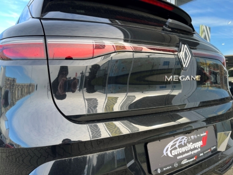 Fahrzeugabbildung Megane E-Tech Techno EV40 CCS Bild 7 von 15