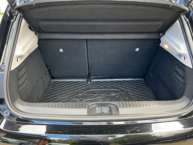 Fahrzeugabbildung Clio TCe 90 Zen *Klima,PDC,SHZ* Bild 12 von 15