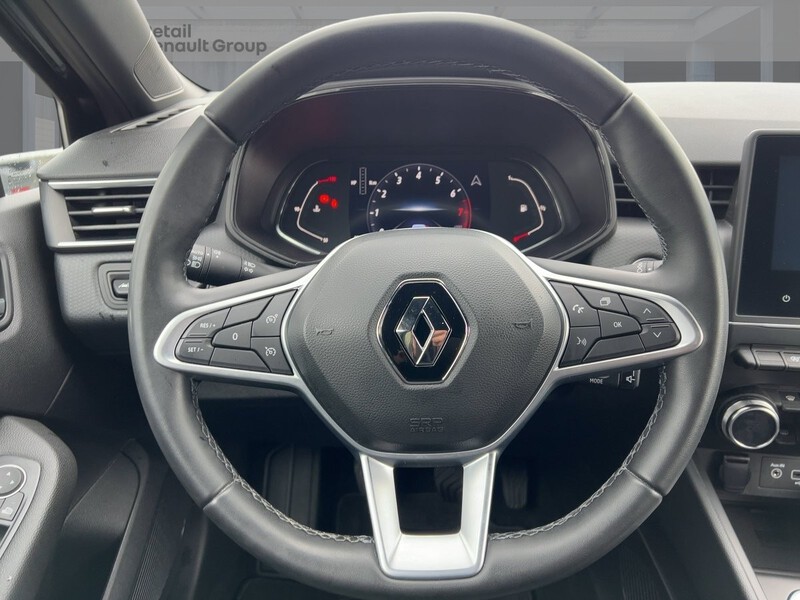 Fahrzeugabbildung Clio 360° KAMERA Bild 10 von 22