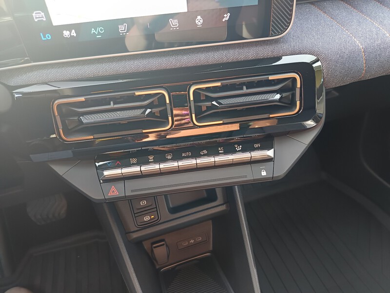 Fahrzeugabbildung R 4 E-Tech elektrisch Techno 150 Comfort Range Bild 12 von 14