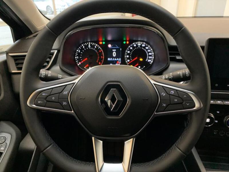 Fahrzeugabbildung Clio Business Edition Bild 12 von 15