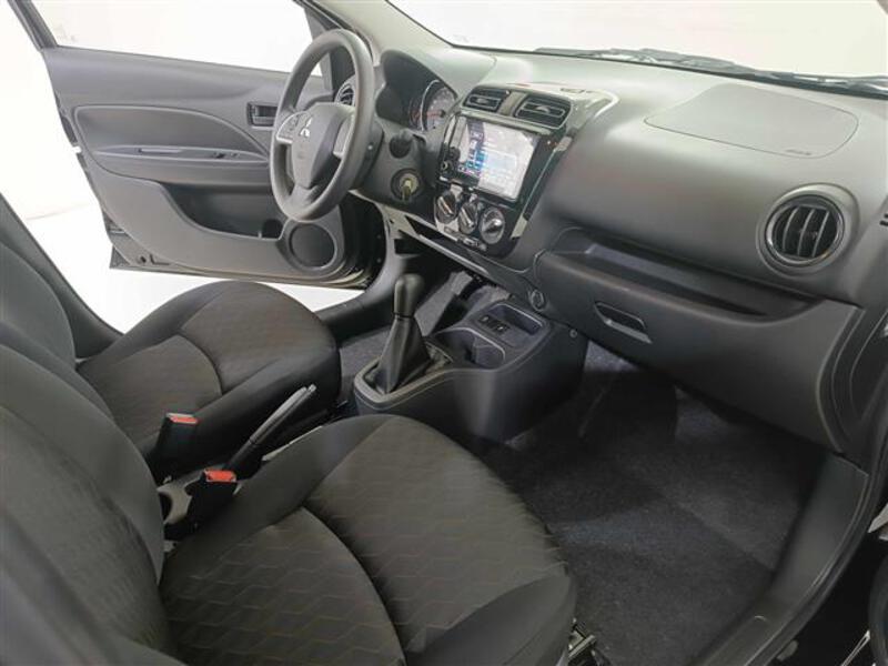 Mitsubishi Space