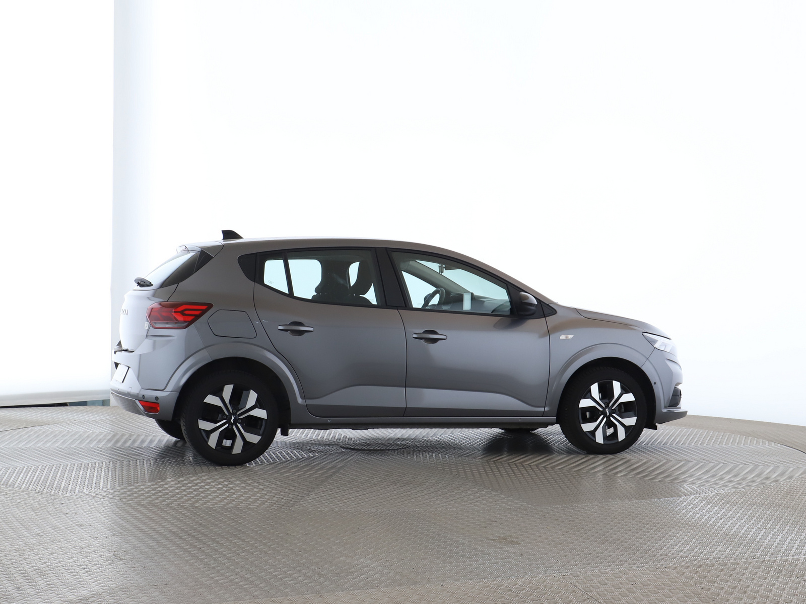 Dacia Sandero – Bild 18