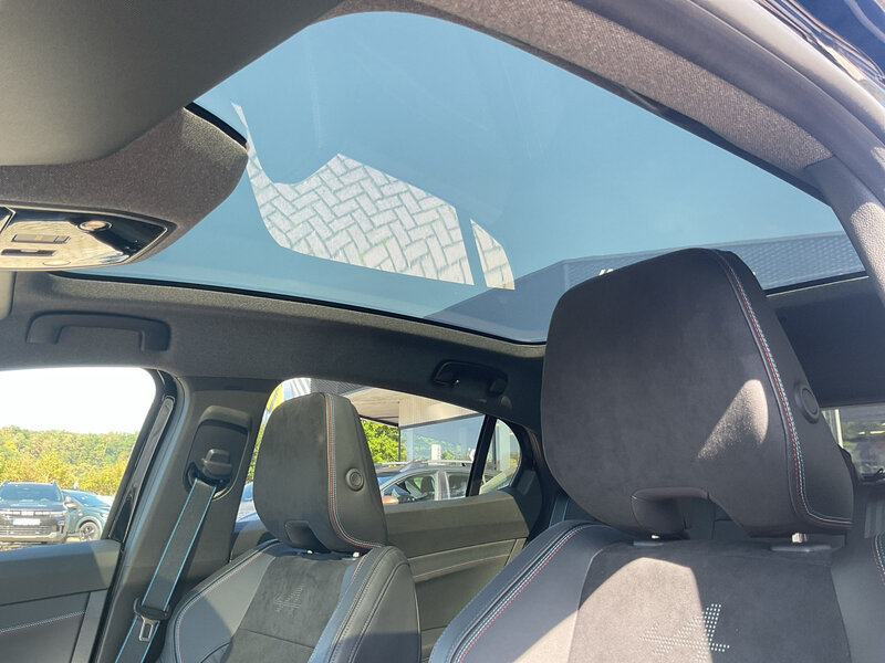 Fahrzeugabbildung Rafale Atelier Alpine E-Tech Plug-in 300 4x4 Bild 13 von 14