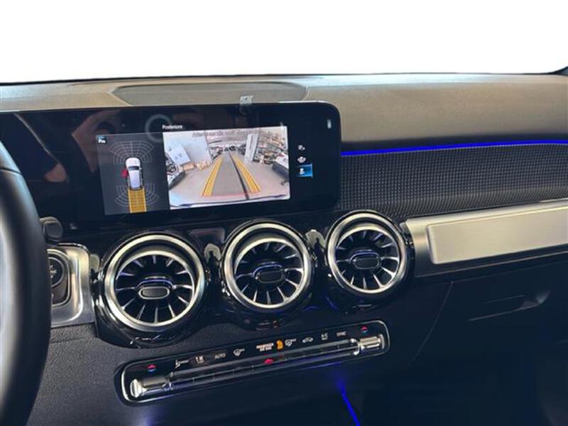 Mercedes GLB