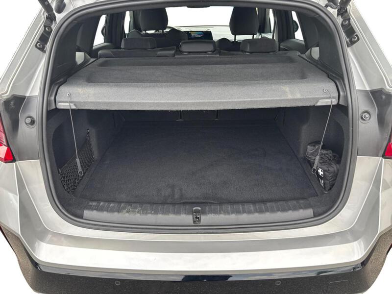 BMW X1 U11