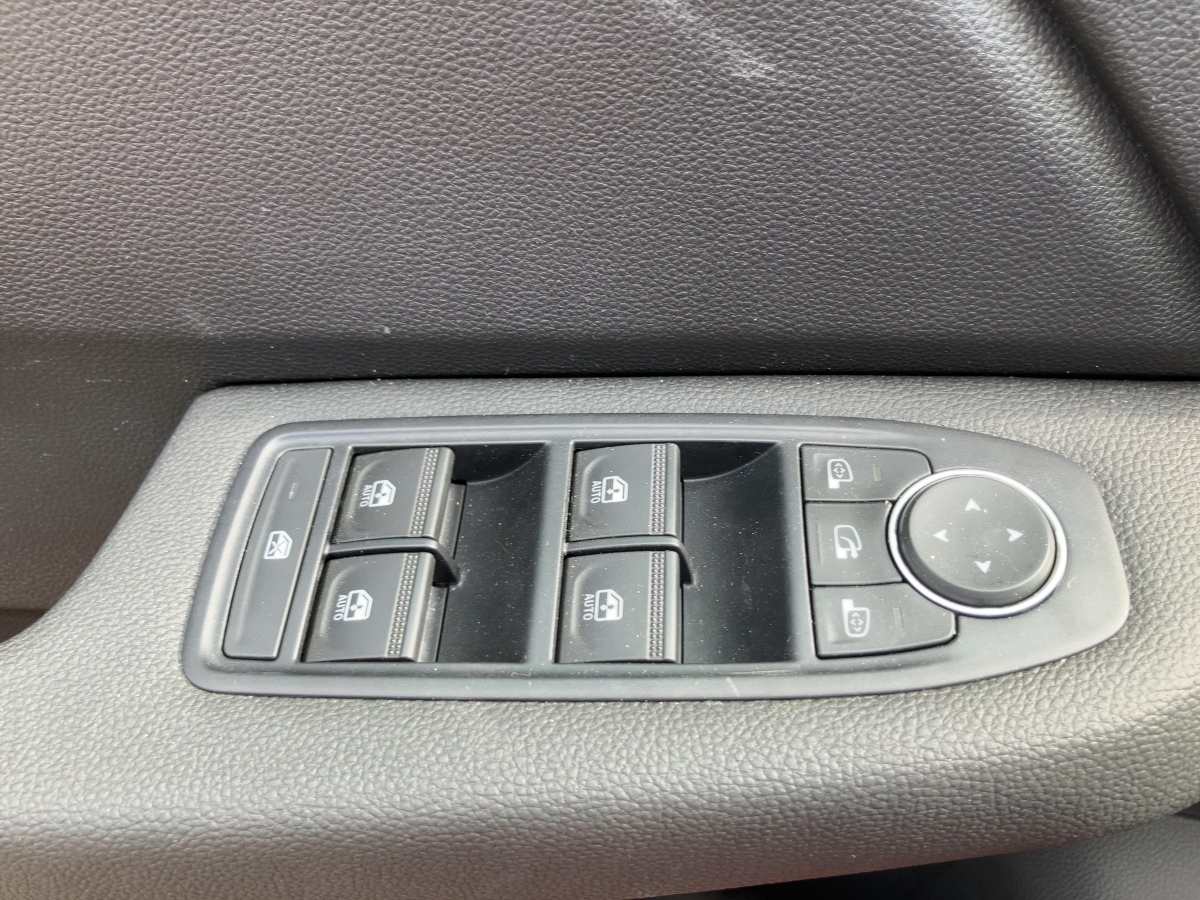 Renault Clio – Bild 17