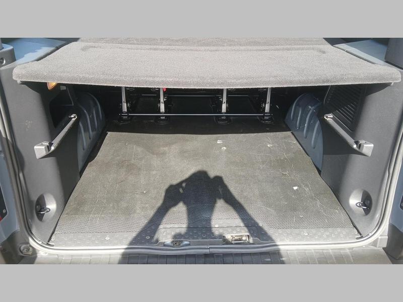 Renault Trafic Combi