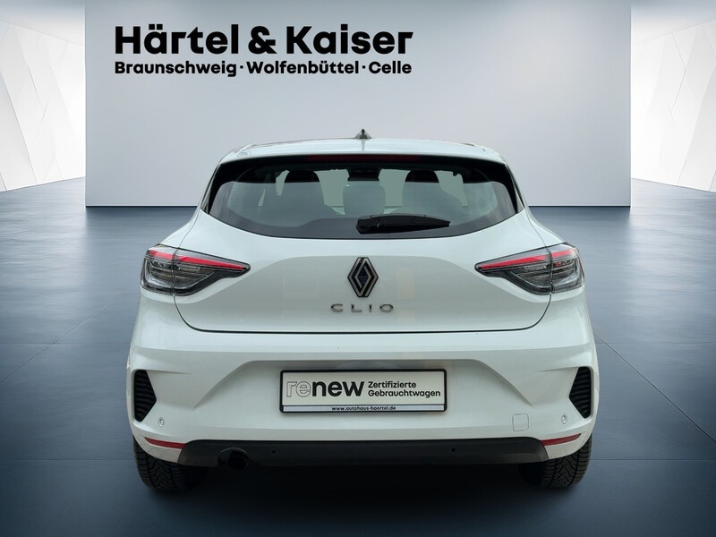 Fahrzeugabbildung Clio Allwetter+PDC+Carplay Bild 4 von 50
