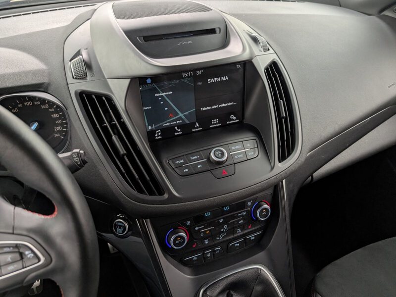 Fahrzeugabbildung Kuga 1.5 EcoBoost ST-Line Sony Keyfree Bild 18 von 44