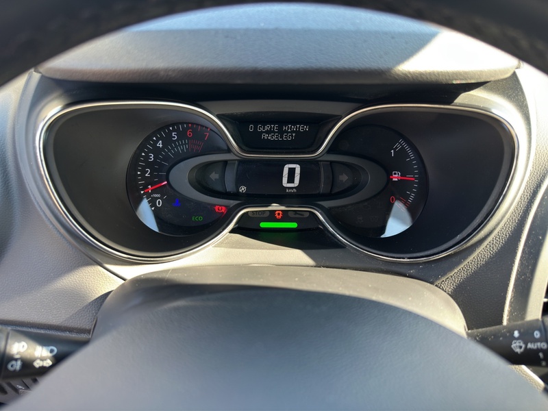 Fahrzeugabbildung Captur Intens TCe 90 Bild 11 von 14