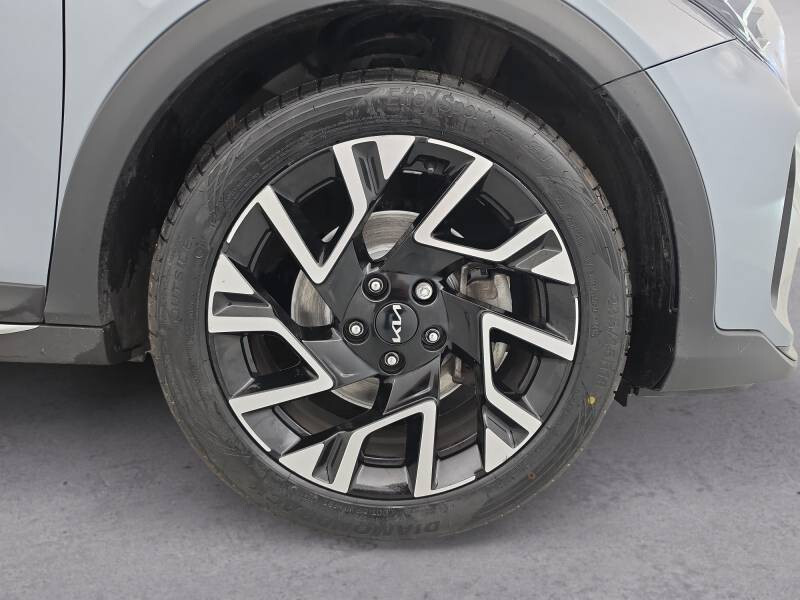 KIA Xcee'D