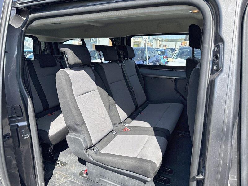 Peugeot Traveller Business