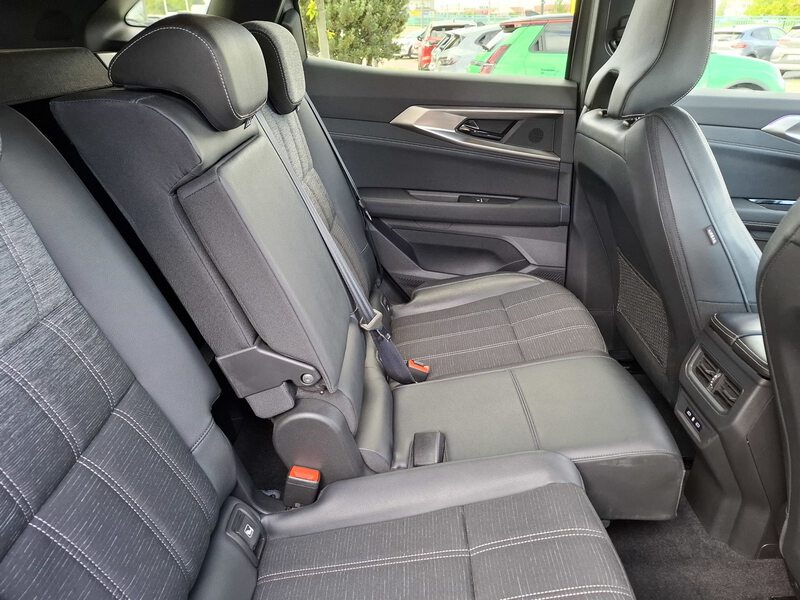 Fahrzeugabbildung Austral Techno Mild Hybrid 160 Automatik Bild 17 von 47