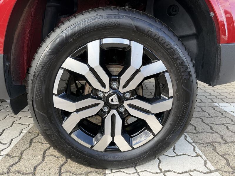 Fahrzeugabbildung Duster ++Klima++Navi++GJR Bild 11 von 43
