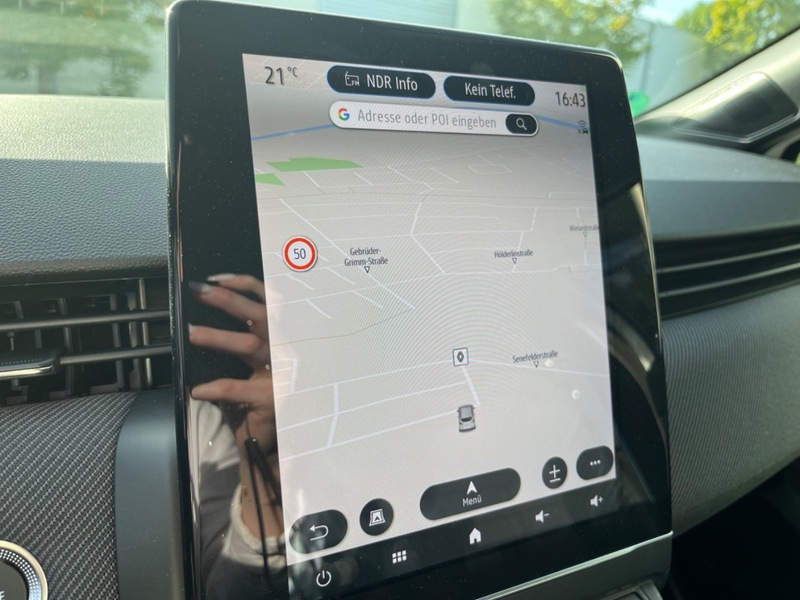 Fahrzeugabbildung Clio +Tempomat+Sitzheizung+ Bild 17 von 44
