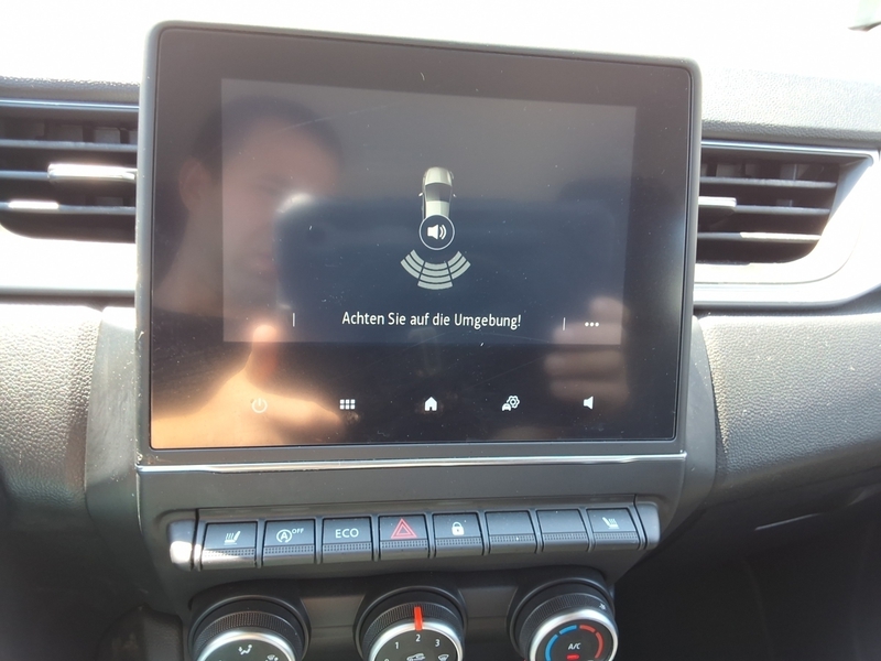 Fahrzeugabbildung Captur EXPERIENCE TCe 100 Bild 15 von 16