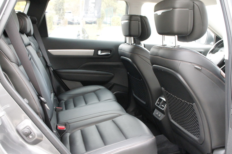 Fahrzeugabbildung Koleos INITIALE PARIS BLUE dCi 185 4WD X-tronic Bild 25 von 30