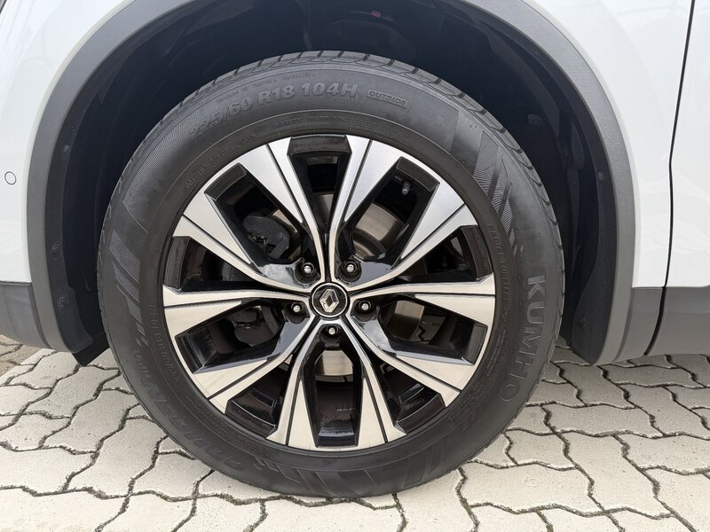 Fahrzeugabbildung Koleos X-Tronic-CVT Bild 12 von 46