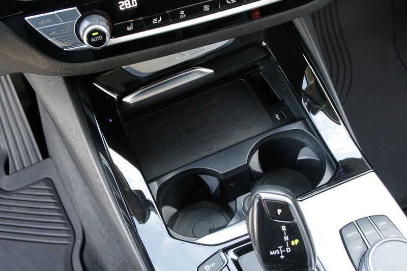 Fahrzeugabbildung X3 xDrive 20 d 2.0 xDrive SAV Bild 14 von 23