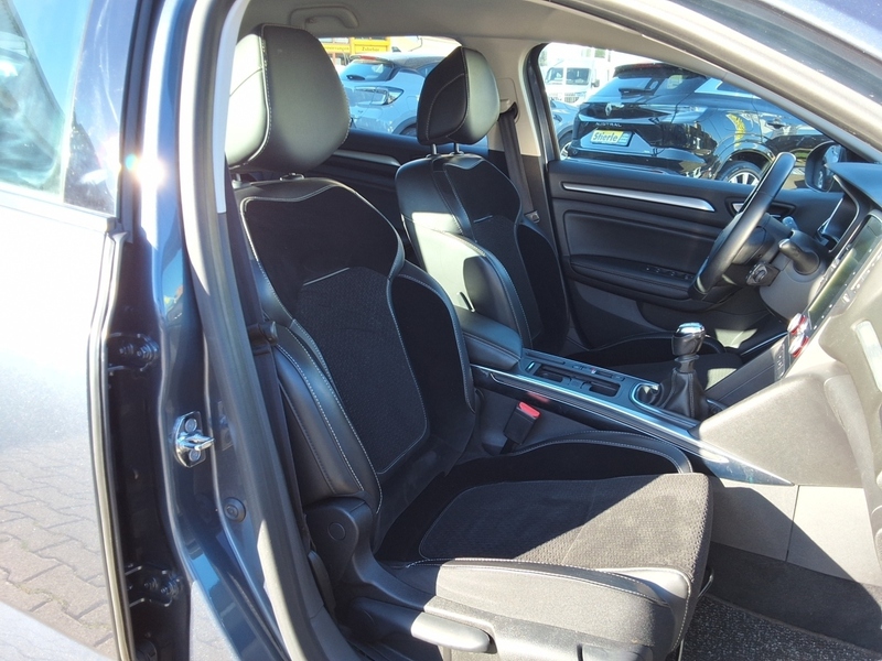 Fahrzeugabbildung Megane ENERGY TCE 130/CARPLAY/PDC/KLIMA Bild 11 von 16