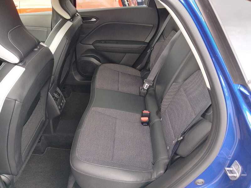 Fahrzeugabbildung Captur ABS Fahrerairbag ESP Bild 5 von 10