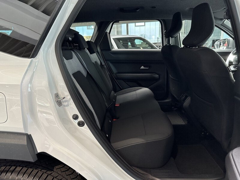 Fahrzeugabbildung Bigster Journey HYBRID 155 Bild 12 von 50
