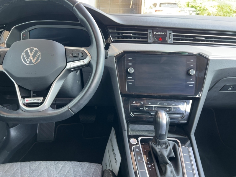 VW Passat Variant